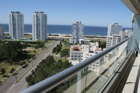 Apartamento en alquiler temporario Brava 3 dormitorios