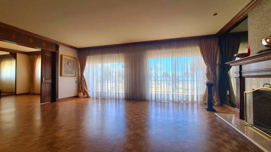 Venta Apartamento en Rambla de Pocitos. 